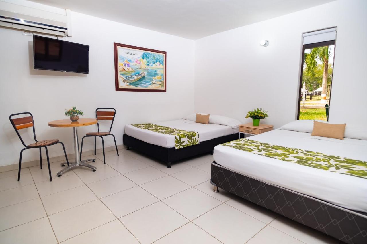 Playa Hawai Ibague Hotel Eksteriør billede